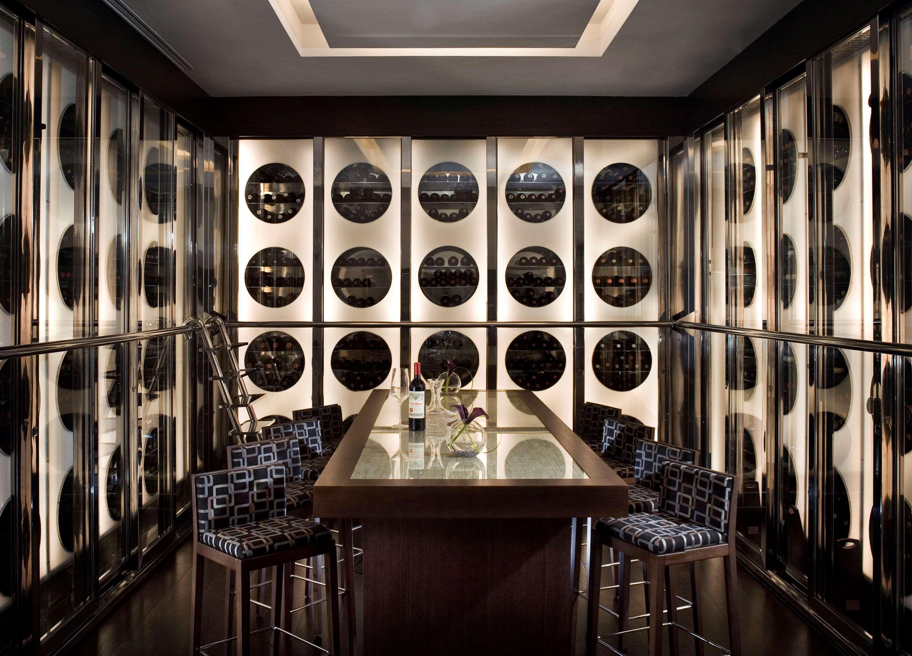Gran Melia Palacio De Isora Resort & Spa Alcalá la Real Konforlar fotoğraf The bar at the Mandarin Oriental, London