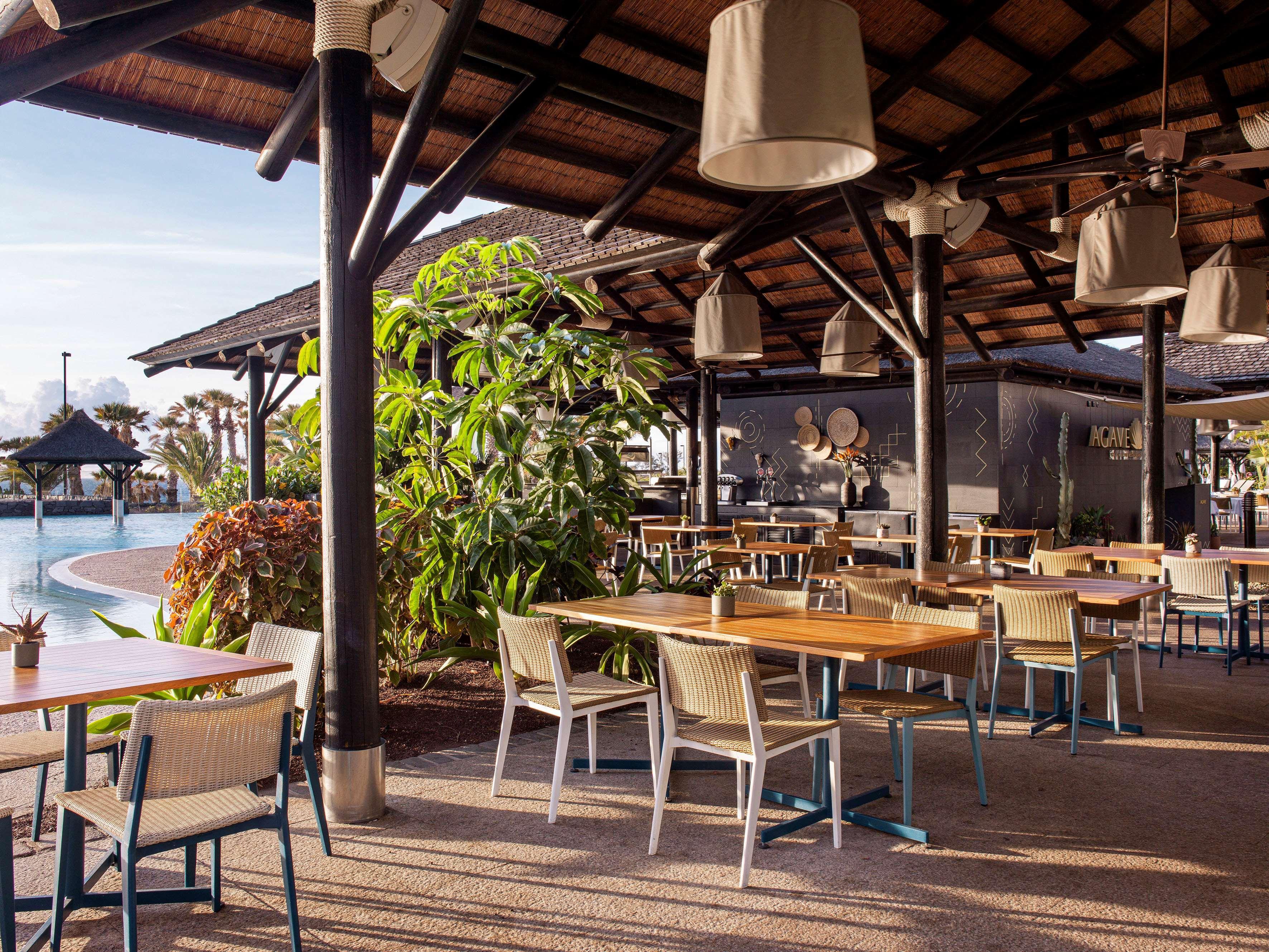 Gran Melia Palacio De Isora Resort & Spa Alcalá la Real Dış mekan fotoğraf The restaurant at the hotel